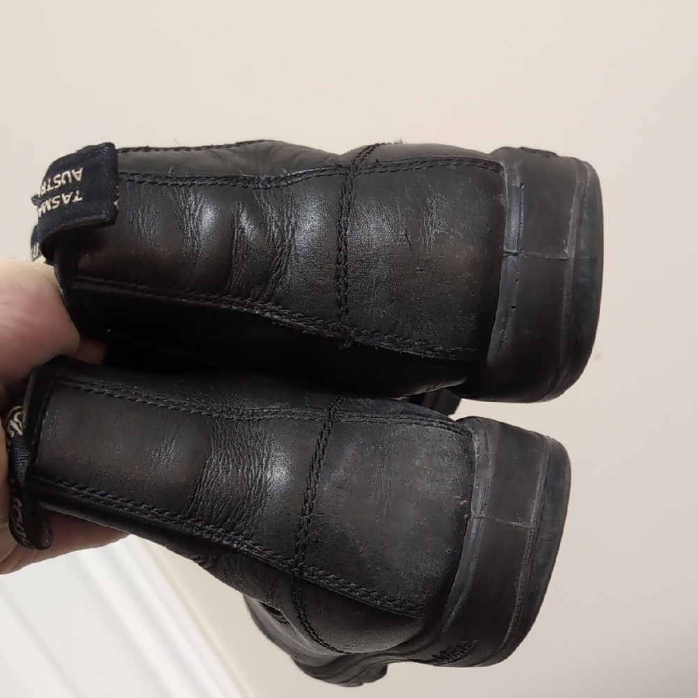 Blundstone Black Leather Ankle Boots - Picture 3 of 10
